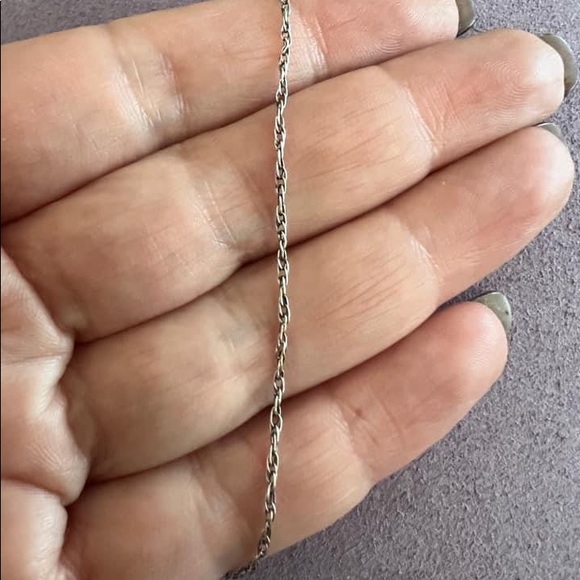 Southwestern Zuni Inlay Bearclaw Pendant on a Sterling Twist Chain - Picture 5 of 5